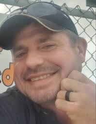 Erik Obrien's Instagram, Twitter & Facebook