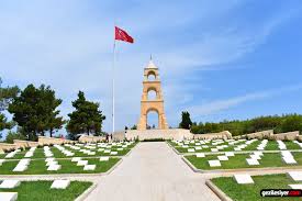 Jun 25, 2021 · rehberler eşliğinde çanakkale savaş'ının yaşandığı alanları karış karış gezerek bilgi alan heyet, şehitlik abidesi önünde saygı duruşunda bulunarak i̇stiklal marşı okudu. Canakkale Sehitligi Nerede Rehber Ucretleri Ve Tum Detaylar