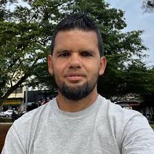 Leroy Rojas (@LeroyRojas)