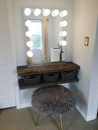 Diy Rustic Makeup Vanity Diy Beauty Room Vanity Diy Bedroom Bedroom Decor