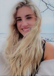 Diane Bourdon's Instagram, Twitter & Facebook