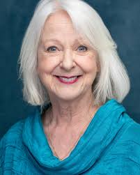 It's opening night for SUSIE BLAKE (@iamsusieblake) who plays Shirley in  the spine-tingling comedy thriller Murder at Midnight (@murderplayuk)! 🕰️  Murder at Midnight opens tonight at @derbytheatre, touring the UK from  September