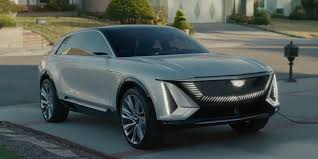It features loads of power and fascinating technology. Cadillac Lyric And Gmc Hummer Ev Showcase In Gm S Super Bowl Ad Eminetra