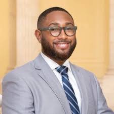 Last week I concluded my internship as an Executive Office Intern for the  Office of Democratic Leader Hakeem Jeffries. I am truly grateful for this  transformative experience, and having the…