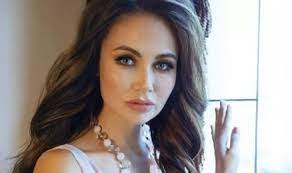Ляйсан утяшева с короткой стрижкой и без макияжа. Zhidkie Volosy I Boleznennyj Vid Lyajsan Utyasheva Pokazala Sebya Bez Makiyazha 26 02 2020 Zvezdy Shou Biznes Uznaj Vsyo
