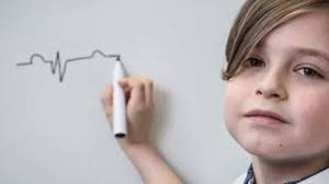 8 yaşlı uşaq universitetə qəbul oldu İNANILMAZ