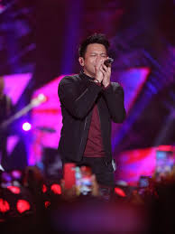 Lirik lagu bintang di surga masih ku merasa angkuh terbangkan anganku jauh langit kan menangkapku walau kan terjatuh dan bila semua tercipta hanya untukku. Lirik Lagu Bintang Di Surga Peterpan Ragam Bola Com