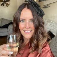 Stacey Glaze's Instagram, Twitter & Facebook