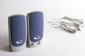 Para conectar una mac a otro monitor necesitas un adaptador de minidisplay port a vga o a hdmi, según la conexión que tengas. Como Conectar Altavoces A Una Pc En 6 Pasos