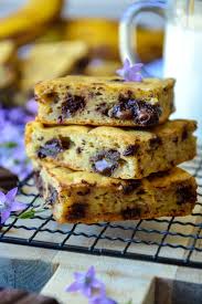 Carres Fondants Banane Et Chocolat Faciles Healthyfood Creation Recette Alimentation Recette Dessert Cuisine Et Boissons