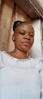 ENFANCE DE WILLIAM MARRION BRANHAM . "J'étais l'aîné de neuf garçons et  d'une petite fille. Devant la vieille petite cabane s'entassaient tous ces  petits Branham se traînant dehors dans la poussière, ressemblant