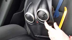 The qashqai is a compact crossover with a weird name built by nissan, one of the biggest japanese car manufacturers. I Am Having Difficulty In Setting Time Of The Clock In My Nissan Qashqai Acenta 2007 How To Set Clock In Nissan Qashqai Youtube Rear Seats Not As Spacious As