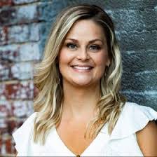 Amber Ewald's Instagram, Twitter & Facebook