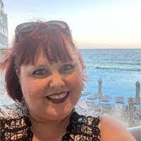 Lorna Bowles's Instagram, Twitter & Facebook