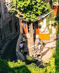 Boutique Hotel In Arles Centre Hotel Le Cloitre Arles Hotel Boutique Hotel Cool Places To Visit