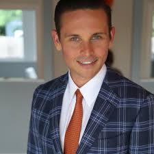 St. Matthews real estate firm adds commercial division, quadruples number  of agents