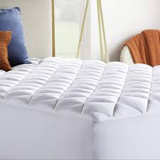The mattress topper absorbs moist and sweat from your body instead of letting it sink into the mattress. 17 Mo Finance Linenspa Plush Rayon From Bamboo Pillow Top Mattress Abunda