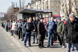 В связи ростом заболеваемости тотальный карантин в главном городе украины местные власти намерены ввести с 5 апреля. Karantin Iz Za Koronavirusa Na Ukraine Fotoreportazh Obshestvo Rbk