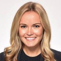 Heidi Schuette's Instagram, Twitter & Facebook