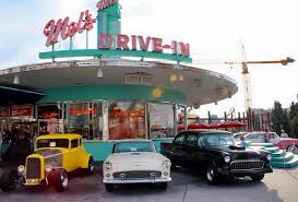 We had to ask that our table.be wiped down after being seated, which was done with some. Nossos Roteiros De Viagens Dicas De Restaurantes Em Orlando American Graffiti Cars Movie American Diner