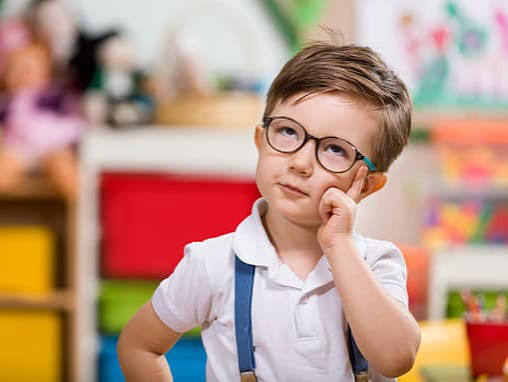 Žiak prešiel učiteľke cez rozum: Zadanú úlohu si extrémne uľahčil, jeho riešenie valcuje sociálne siete