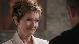 Neighbours Finale Promo shows Ramsay Street up for sale