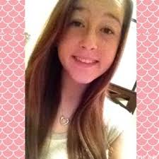 Ariel Yasmine (@ArielDebeer)