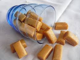 Karamell Soft Ein Gutes Rezept Mit Bild Aus Der Kategorie Konfiserie 106 Bewertungen O 4 4 Tags Kinder Konfiserie Coole Desserts Karamell Rezept Karamell