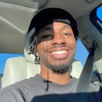 Tavon Bennett's Instagram, Twitter & Facebook