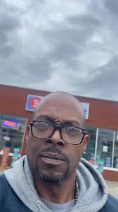 How many buckets would you like? Pails 2 Compare 3938 7th Street Rd.,  Louisville, KY 40216 Monday through Saturday 12 PM to 6 PM