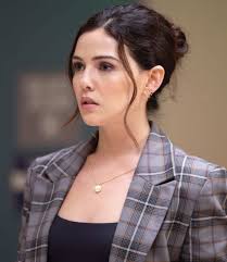 Nicolle Blair and Danielle