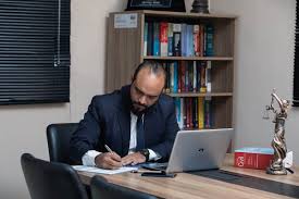 Senators and members who occupy certain offices and positions receive additional pay as set out in the parliament of canada act, the salaries act, the ministries and ministers of state act and the national security and intelligence committee of parliamentarians act. What Is The Salary Of A Corporate Lawyer