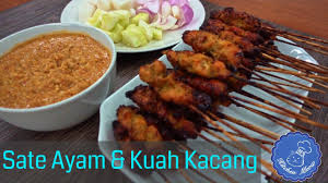 Terdapat pelbagai macam jenis sate seperti : Raya Satay Ayam Kuah Kacang Chicken Sate Peanut Sauce Youtube