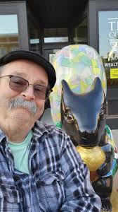 We visited to Marysville, Kansas and drive around to town and Art black  Squirrels