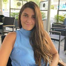 The mexican's signing was a result of sauber announcing a partnership with telecommunications company telmex. Carola Martinez Sergio Perez S Wife Paddockwomen