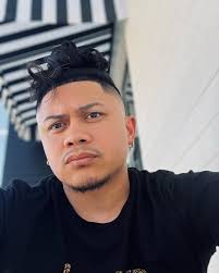 𝐅𝐞𝐫𝐝𝐢𝐧𝐚𝐧𝐝 𝐑𝐚𝐦𝐢𝐫𝐞𝐳