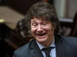 El diario británico The Telegraph afirma que las estrellas están  perfectamente alineadas para Javier Milei