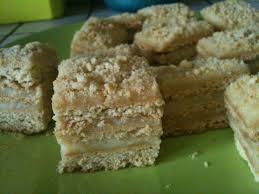 Tarte A La Creme De Semoule Les Delices D Oum Nadir Carres Rice Krispies Alimentation Tarte A La Creme