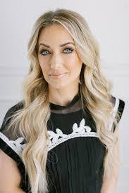 Ashley Macdonald's Instagram, Twitter & Facebook