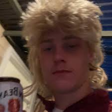 Ned Hunter's Instagram, Twitter & Facebook