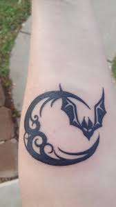 Next is the how to series , where i outline and demonstrate all the basic techniques that you need to learn for each tattoo. Bat Moon Artist Jeremy Buschmann Allstar Tattoo University City Mo Tattoos