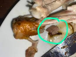Was Zur Holle Ist Das In Meinem Essen Komisch Ekel