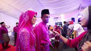 Secara jujurnya, sebahagian besar daripada rakyat negara ini mengarahkan lensa fokus. Majlis Persandingan Nazir Hussin Norhazelim Youtube