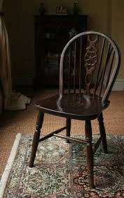 How To Repair Cracks In A Chair Seat Ehow Restaining Wood Furniture Staining Furniture Old Wooden Chairs