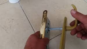 Giriş kapı anahtar olmadan nasıl açılır ? Kapi Kolu Kirilmasi Ile Alakali Bilmeniz Gereken Bir Konu Youtube