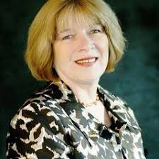 Edna Chalmers's Instagram, Twitter & Facebook