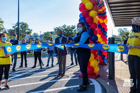 discount grocer lidl celebrates grand