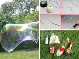 Bubble balon atau lebih dikenal dengan balon sabun adalah permainan anak dengan menggunakan sabun cair sebagai bahan langkah selanjutnya adalah membuat alat peniup untuk menghasilkan balon. Giant Bubble
