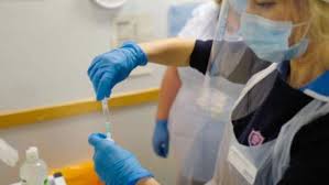 Sin las vacunas, las epidemias causadas por muchas enfermedades prevenibles podrían reaparecer y llevar a un aumento en el número de casos por enfermedad, discapacidad y muertes. Julio Frenk Vacuna Contra Covid 19 Se Logro Con Investigacion De Decadas Y Tecnologia De Punta Cnn Video