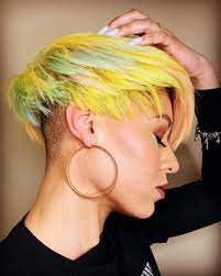 These cute daily hairstyles and special long pixie cuts are full of groovy, funky and fabulous long pixie cuts and colour ideas! 10 Trendy Pixie Hairstyles And Colors For 2021 Women Blog